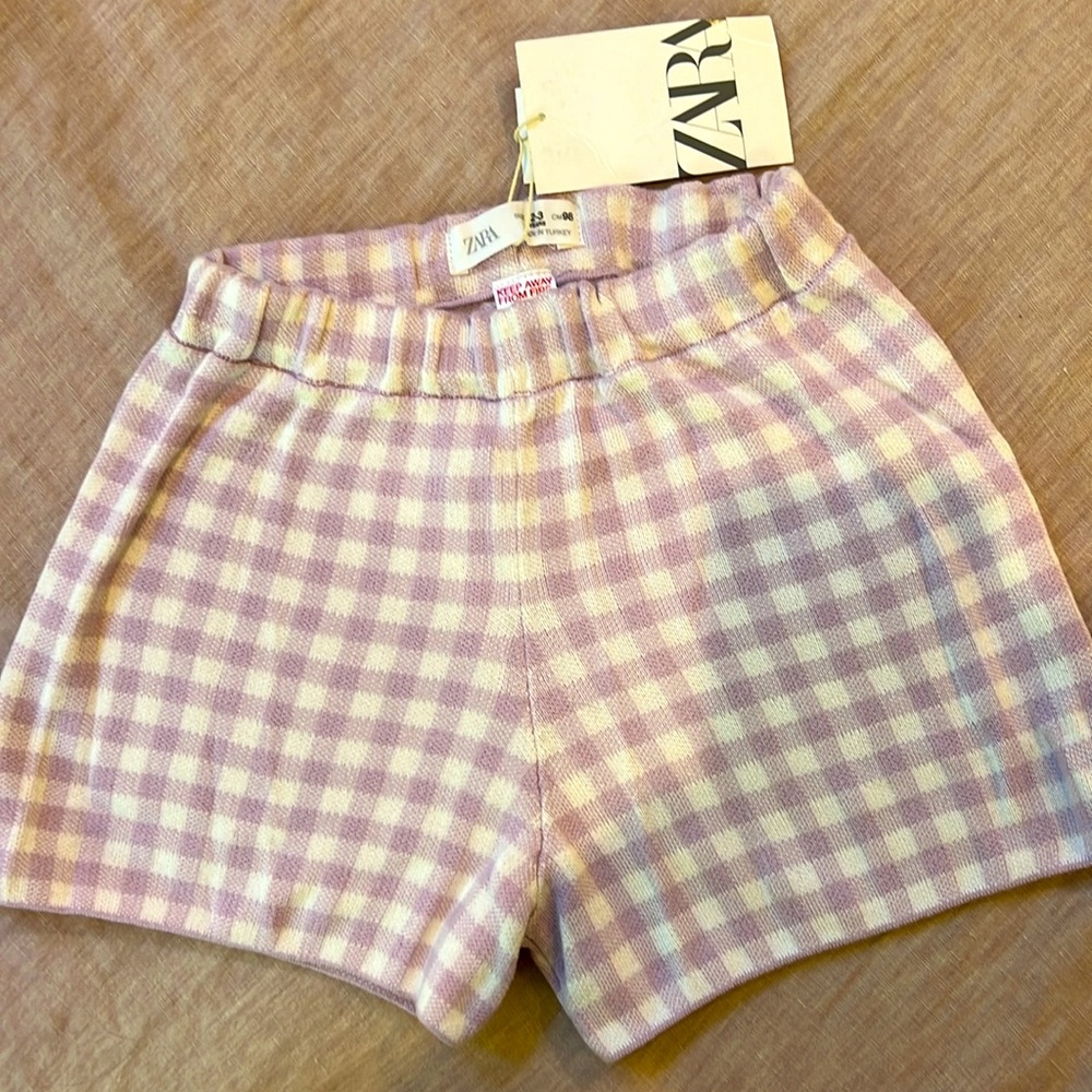Really cute purple and white kids ZARA shorts, size 2-3. Never been worn! NWT!